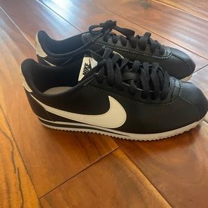 Nike Cortez